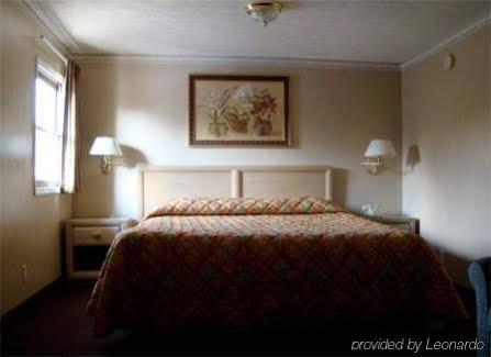 Fairview Inn & Suites ภายนอก รูปภาพ